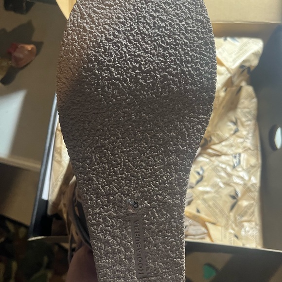 NIB- Koolaburra by Ugg - Picture 5 of 9